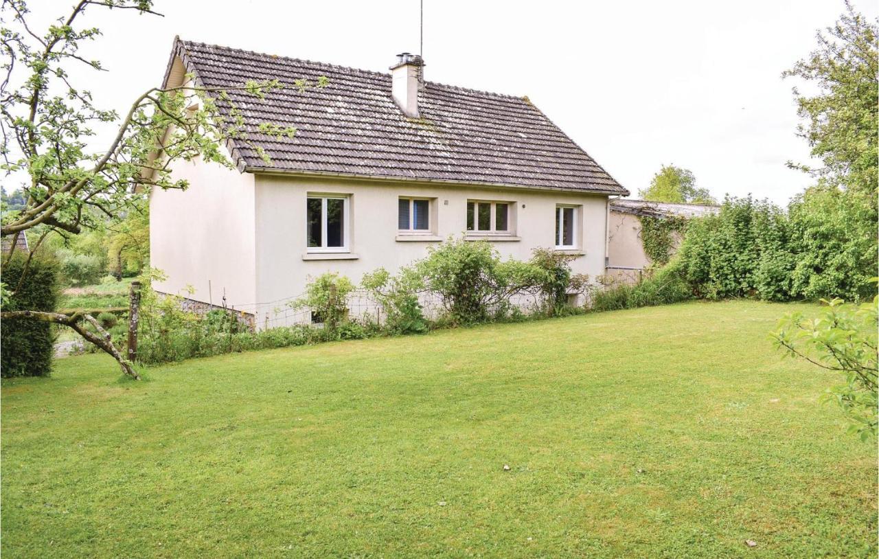 Holiday Home In Montsernelle Lithaire Eksteriør bilde